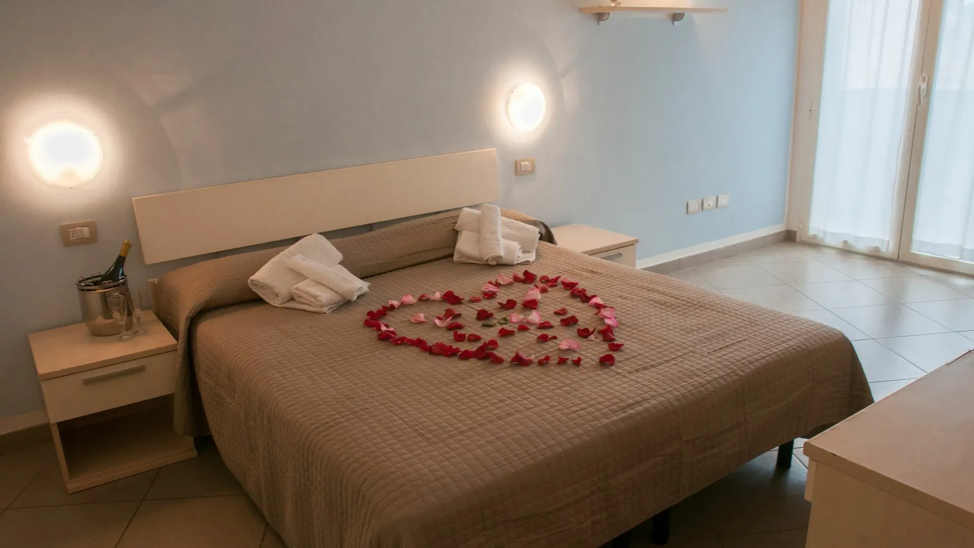 Residence Art Rimini 3*,  Italien